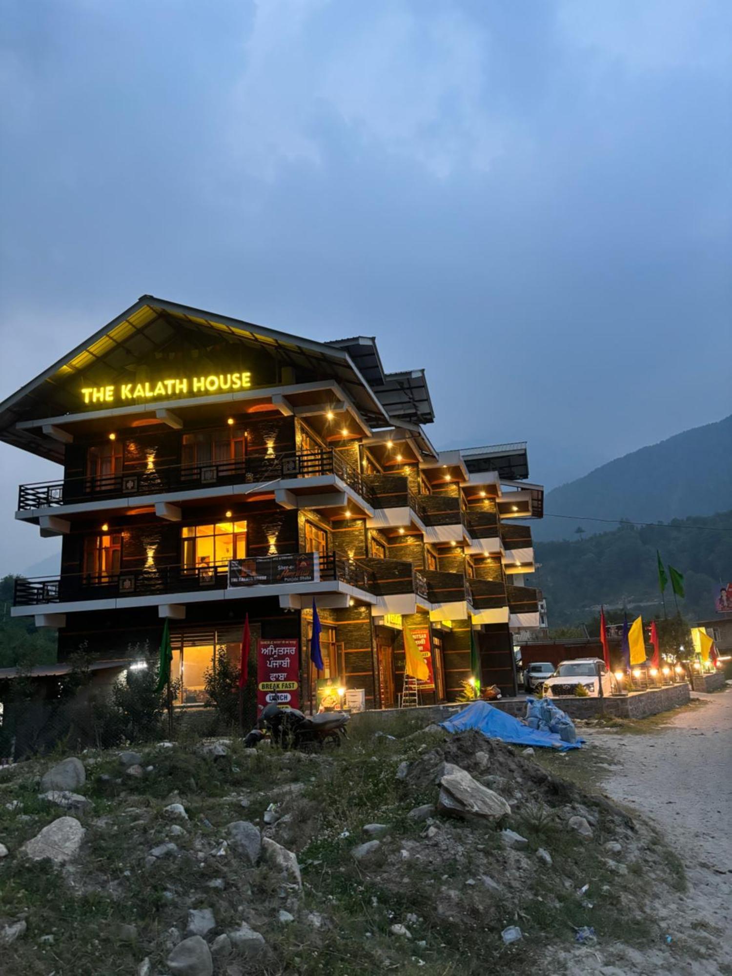 Hotel The Kalath House à Manāli Extérieur photo
